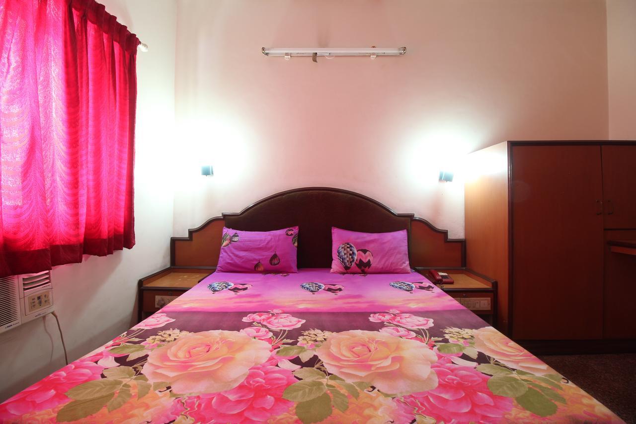 Soubhagya Inn Silvassa Exterior foto
